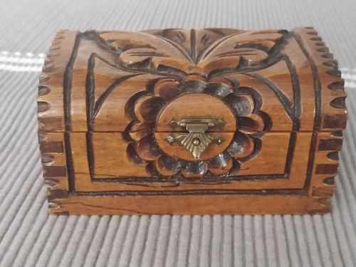 Carved hinged trinket box - hinged,