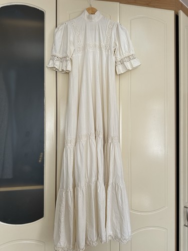 Laura ashley vintage - ashley, cream
