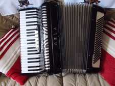 Rare Orla Accordion, 120 bass, 3 voice LMM  SEE VIDEO. recently spot tuned.