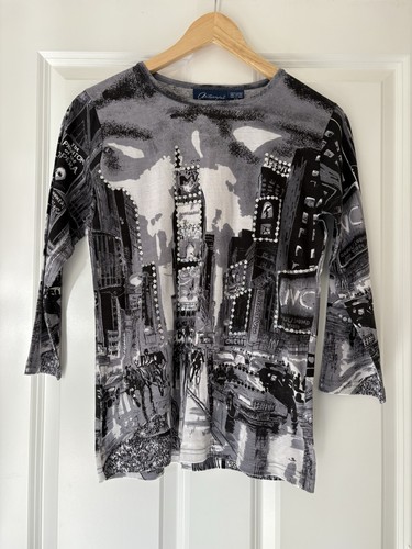 Women artscapes bnwt shirt - bnwt,