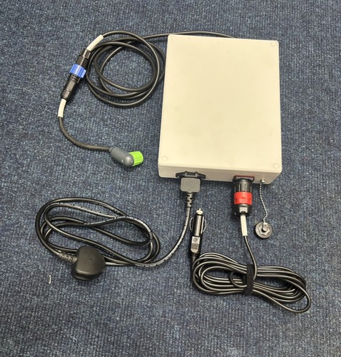 Dual input charger for - charger, lifepak
