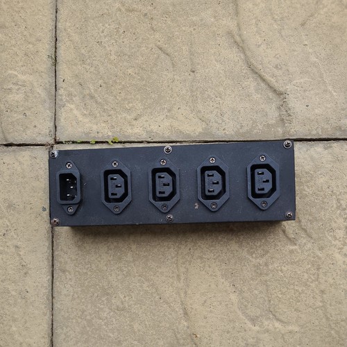 Iec power distribution block - iec,