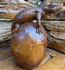 QUALITY WOODEN CARVED FIGURE