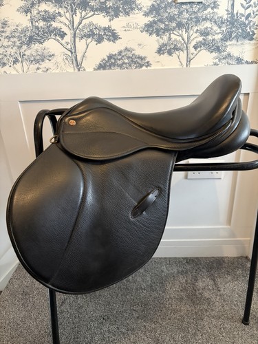 Saddle company black - 16.5”,