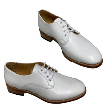 WOMENS NAVY SHOES - 8 Large 