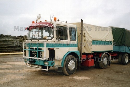 Truck photo man drawbar - photo,