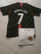 Kids Ronaldo Retro Manchester United Football Kit Age  7-8