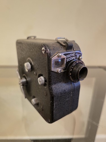 Vintage pathe scope - pathe, “h”