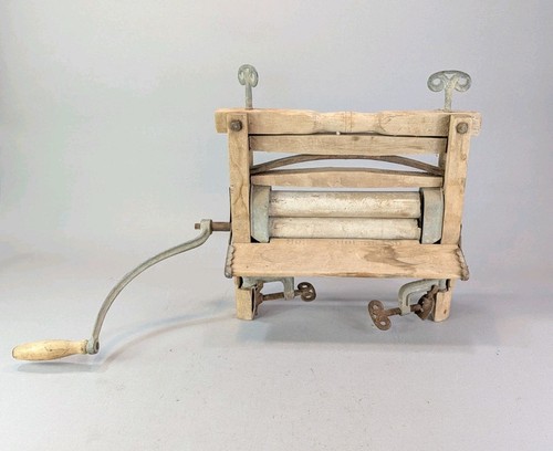 Antique horse shoe brand - horse,