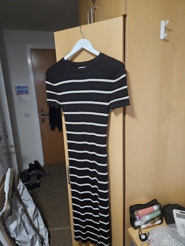 Primark black white striped - &,