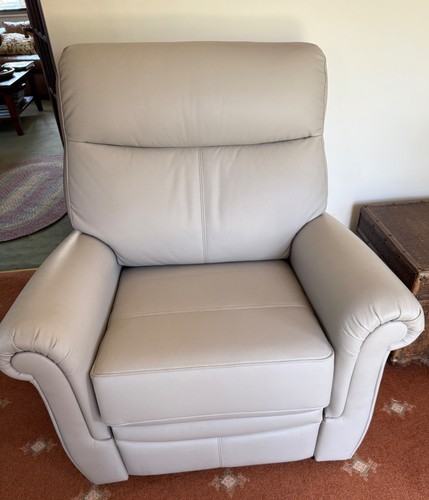 G-Plan grey leather electric