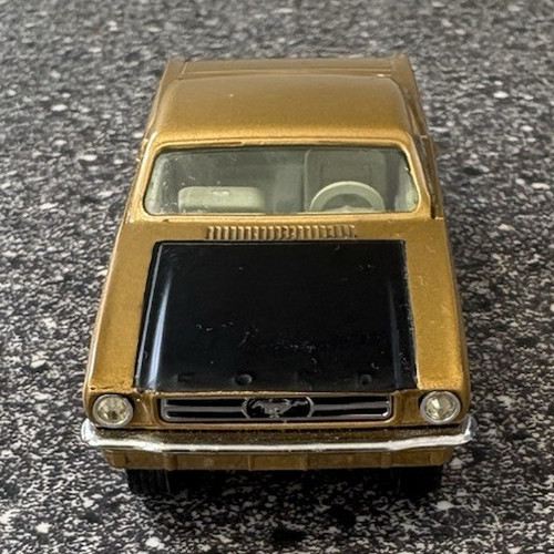 Corgi toys ford mustang - toys,