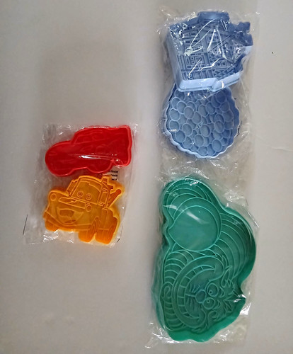 Plastic cookie cutters set - plastic,