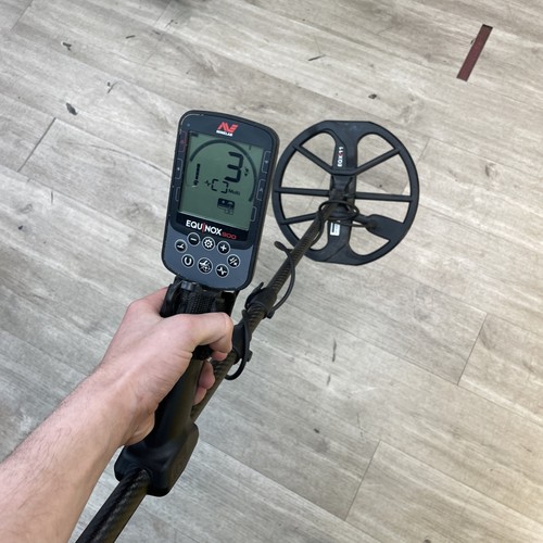 Minelab equinox 900 metal - minelab,