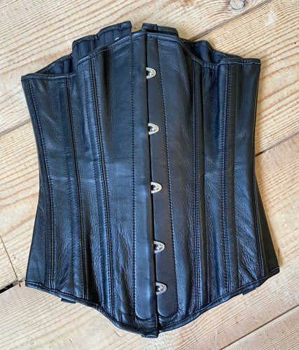 Black leather boned corset - black,