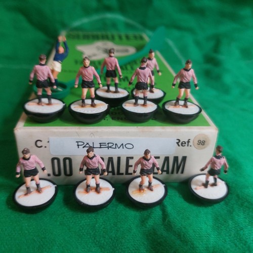 Mint subbuteo team 98 - mint,