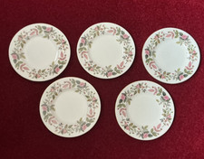 WEDGWOOD HATHAWAY ROSE 7”/18