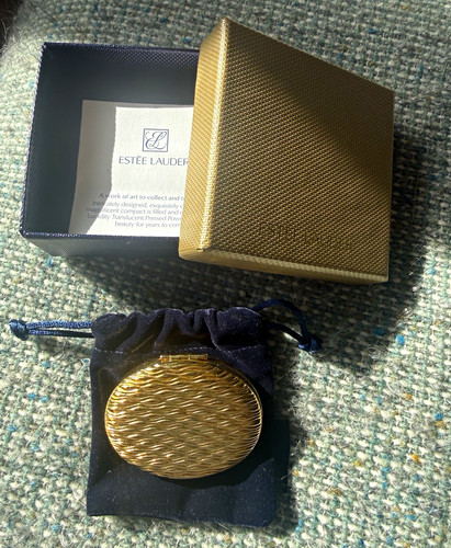 Estée lauder pressed - estée,