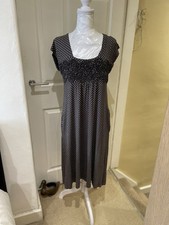 The Masai Clothing Company Grey/Cream Polkadot Jersey Dress – Size L