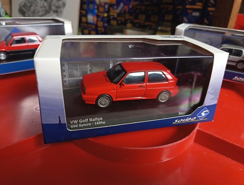 Boxed model solido - 1/43,