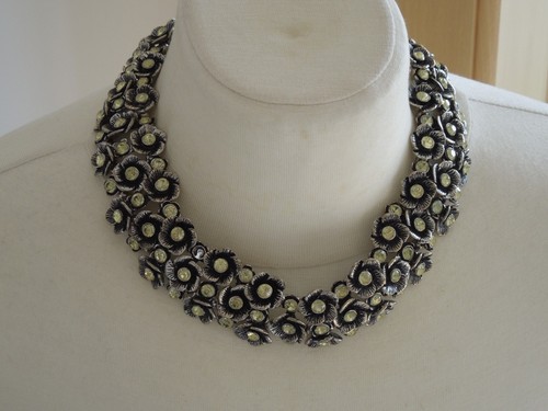Zara rhinestone flower choker - rhinestone,