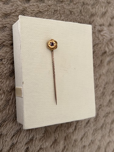 15ct gold hat - 15ct, hat/tie