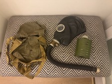 GAS MASK
