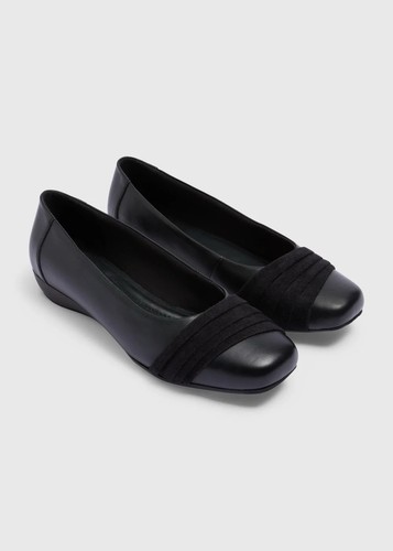 Black square toe flat - square, shoes