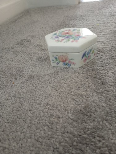 Vintage wedgwood angela fine - vintage,