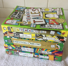 Bundle of 5 x Tom Gates Books