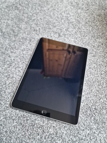 Apple ipad 5th - ipad,