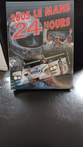 Mans 2005 year book mint - le,