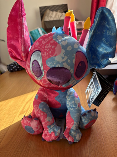 Stitch crashes disney sleeping - stitch,