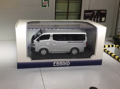 Nissan nv350 van - 1:43,