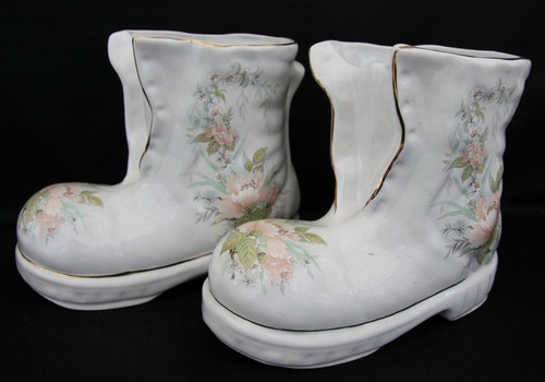 Pair charming vintage - pair,