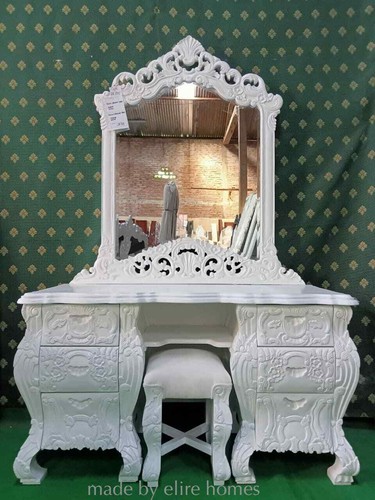 Work art solid white - a,