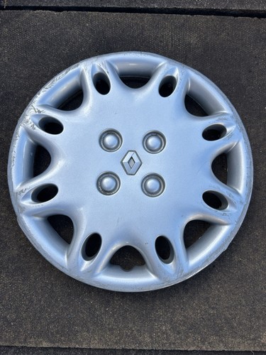 Renault clio wheel trim - renault,