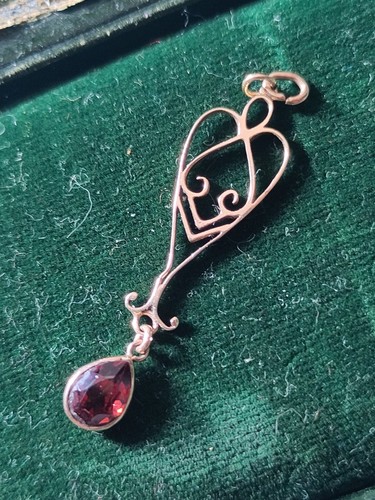 9ct yellow gold - yellow,