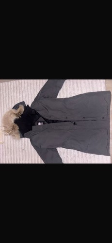 Canada goose women victoria - canada,