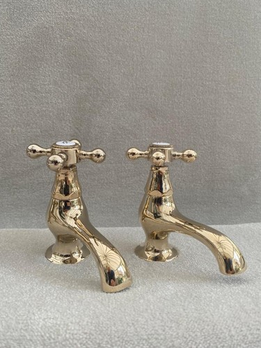 York style antique gold - gold, wash