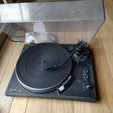 Technics SL-2000 player