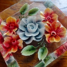 vintage 1950s mid century reverse carved lucite multi colour flower brooch -365