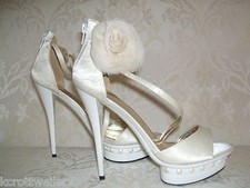 Size ivory satin - 4,