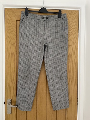 George cigarette ankle glen - george,