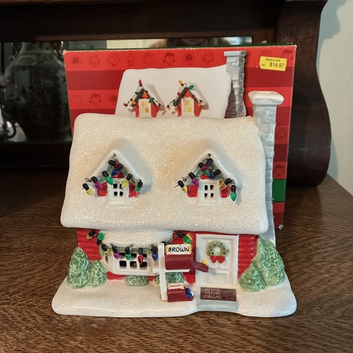 Dept peanuts christmas - peanuts,