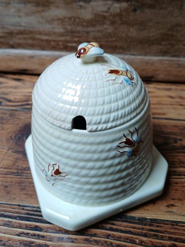 Beswick beehive shaped honey - beehive,