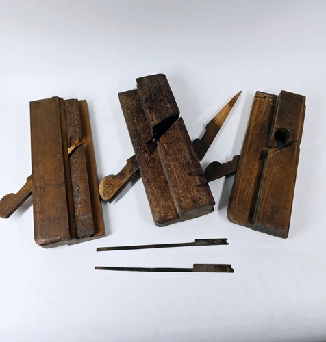 Antique wooden moulding - wooden,