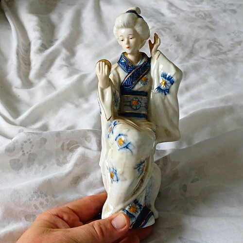 Porcelain geisha figurine - porcelain,