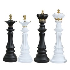 1x Chess Statue Ornament King