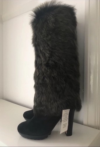 New ugg size us 7 - new,